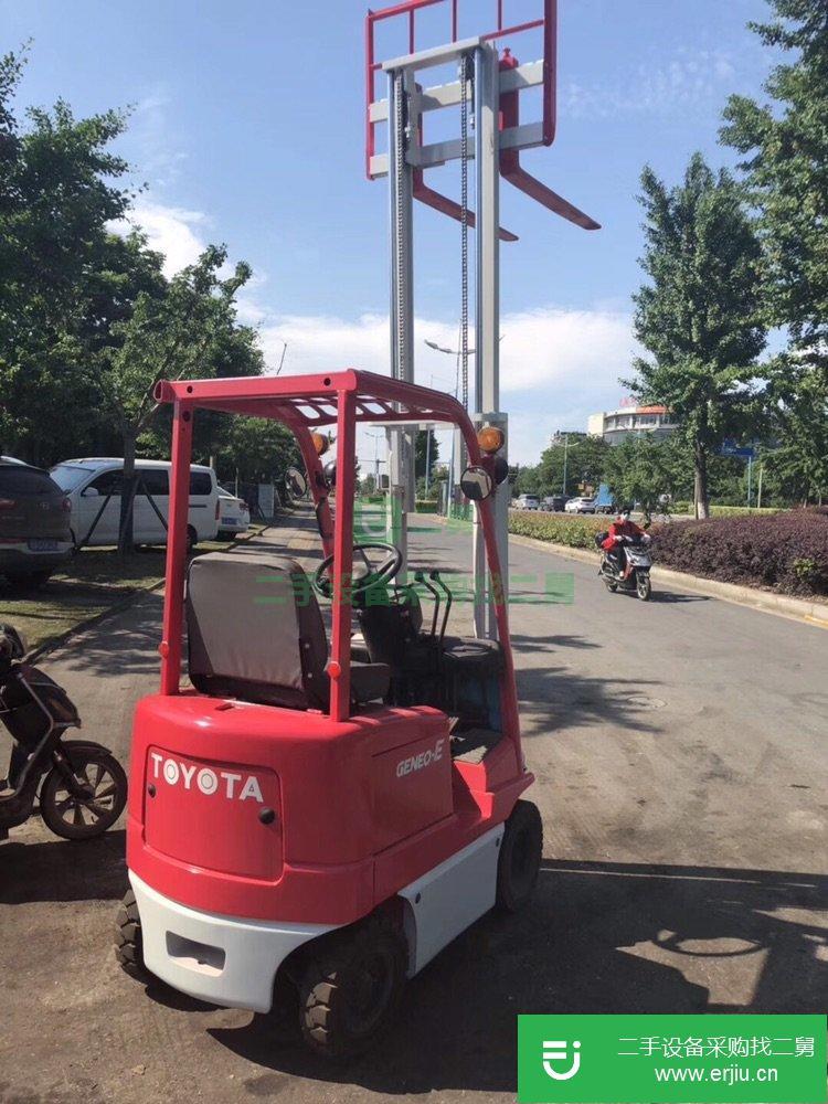 豐田1噸小體積電動(dòng)叉車，電梯樓層倉庫專用二手叉車