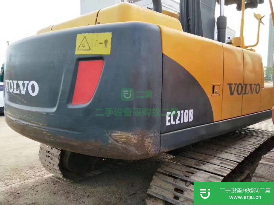 二手挖掘機沃爾沃210出售，純土方車況好
