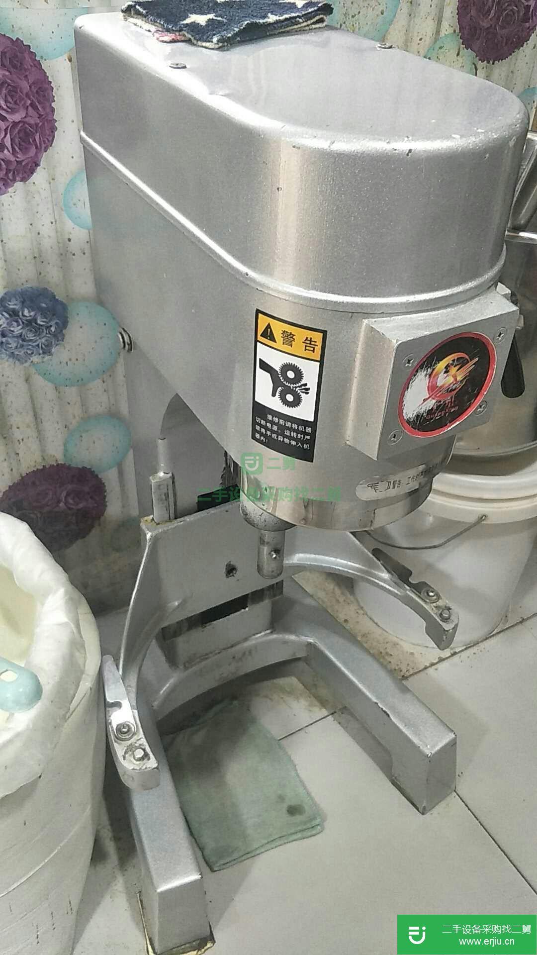 出售二手的9成新燃?xì)饪鞠洌虻皺C(jī)