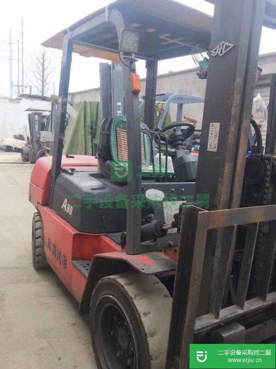 二手3噸八成新柴油叉車，內(nèi)燃式二手叉車低價(jià)出