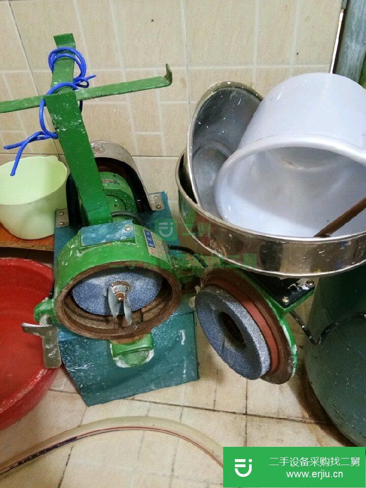 出售二手的面包機械，打肉機，打漿機