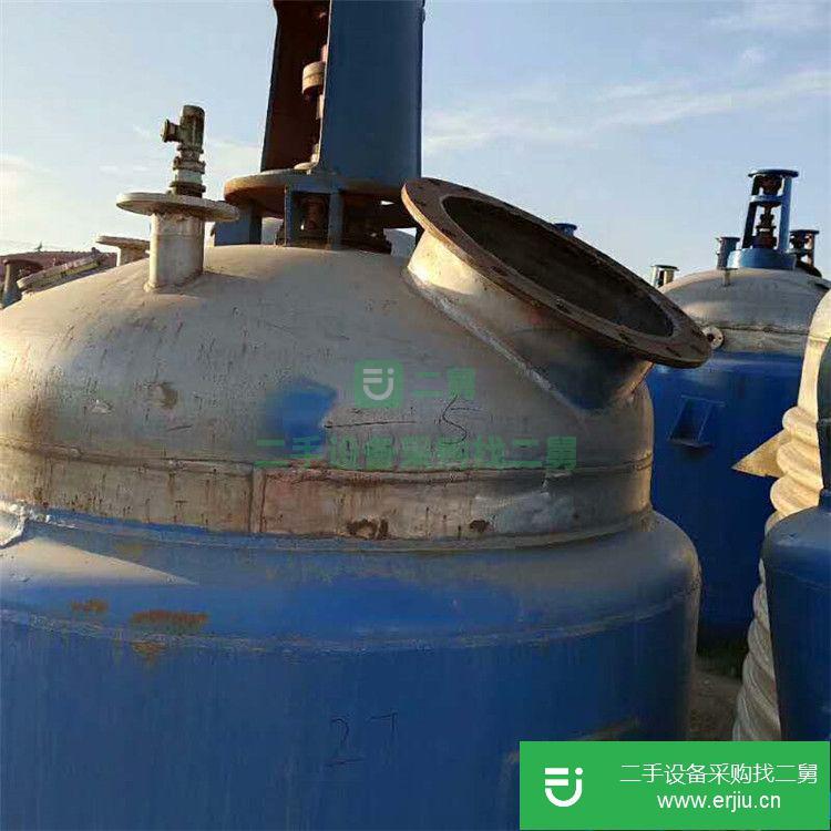 轉讓:出售9.5成新3臺10噸閉式搪瓷反應釜 證件齊全