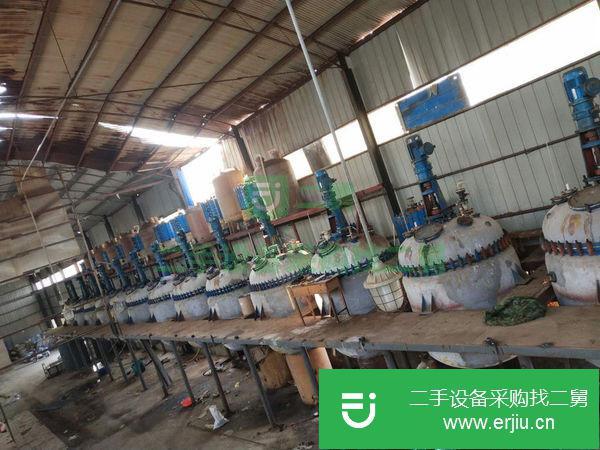 出售二手反應釜,1噸-30噸不銹鋼反應釜,電加熱反應釜,搪玻璃反應釜出售中