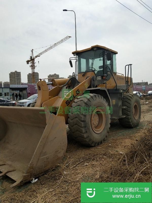 低價出售九成新臨工龍工裝載機
