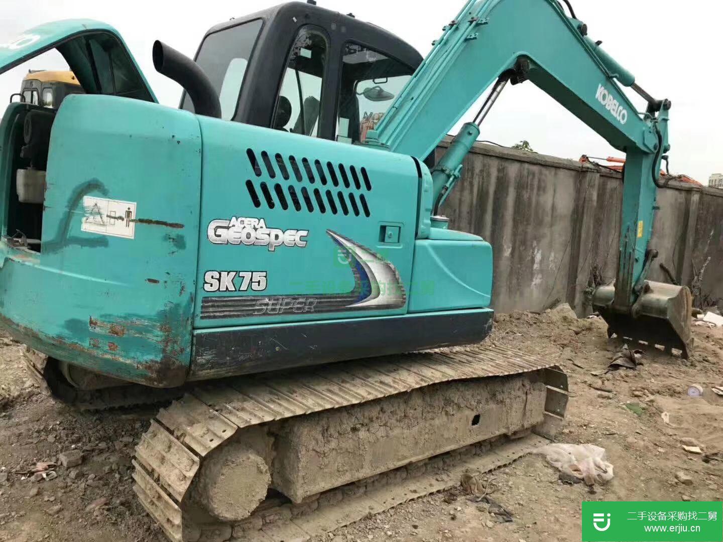 神鋼 SK75-8 挖掘機(jī) (一年質(zhì)保免費(fèi)送貨)