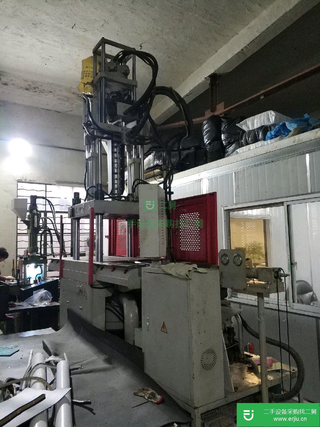 大禹160噸雙滑板 立式注塑機
