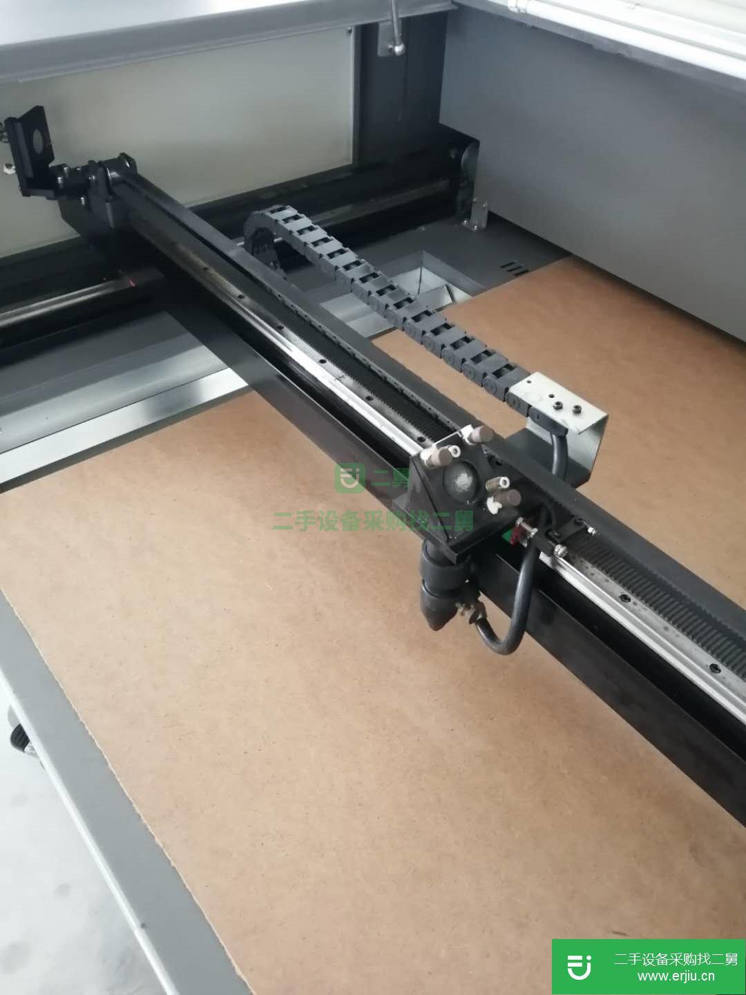 激光雕刻機亞克力字切割機