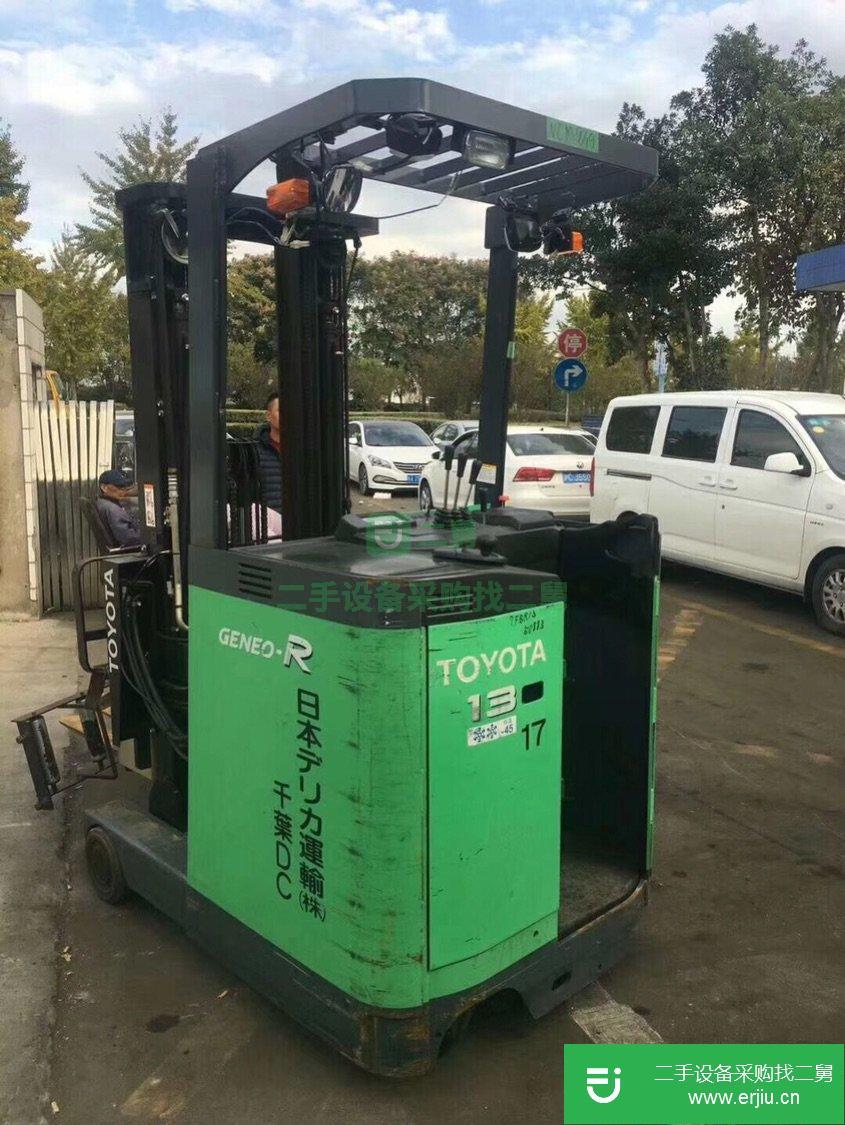 進(jìn)口豐田前移式二手電動叉車 1.5噸站架式堆高5米二手叉車