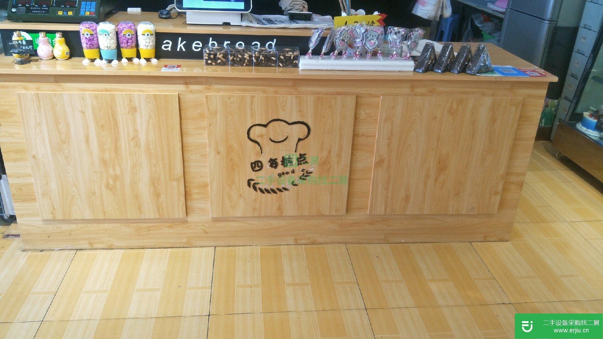 出售二手的9成新的蛋糕展柜