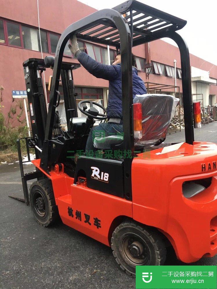 二手杭州1.8噸柴油叉車，2噸自動擋帶左右側移二手叉車