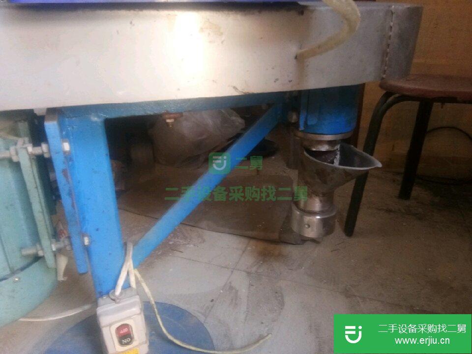 低價出售壓面機，有需要的請聯系。