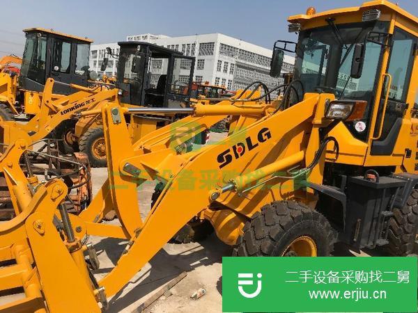 9成新20裝載機現低價出售，車況好