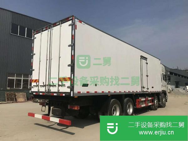 轉讓特價處理一臺東風天龍9 米6肉鉤冷藏車
