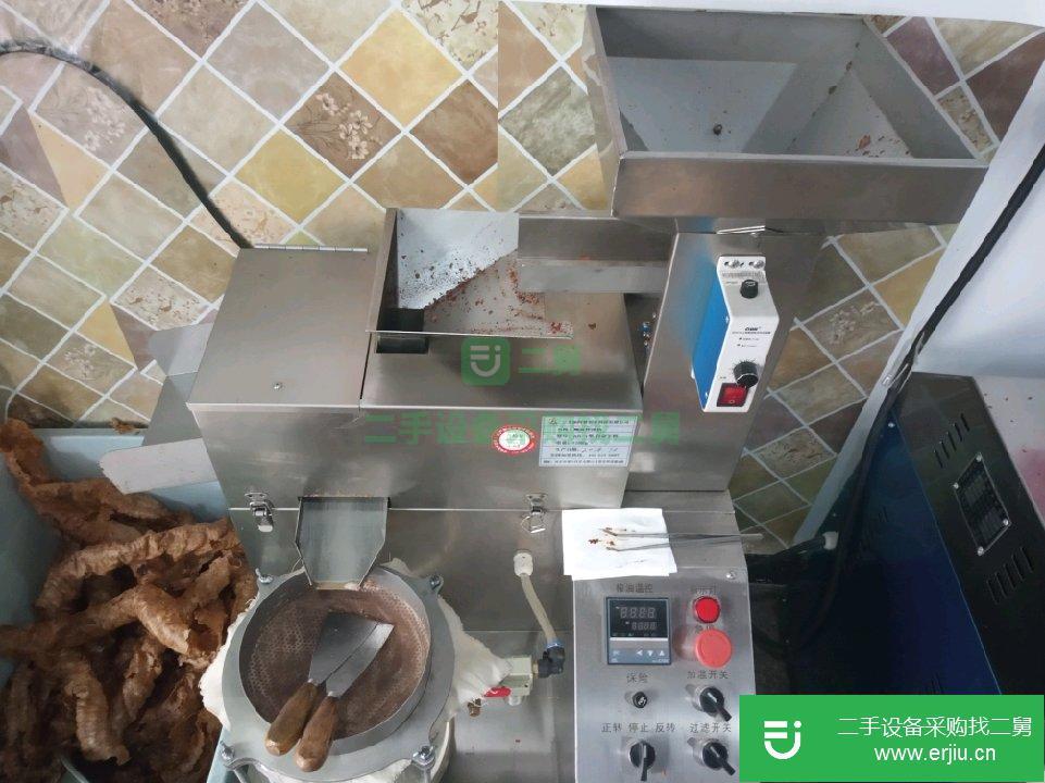 九八成新的全套榨油設備出售