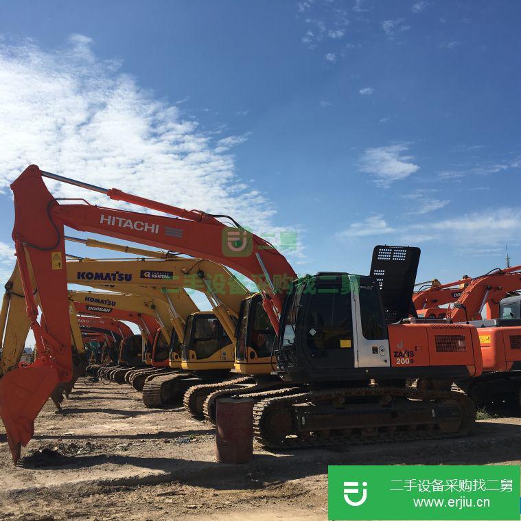 轉(zhuǎn)讓:二手挖掘機(jī)小松卡特沃爾沃200，220挖掘機(jī)