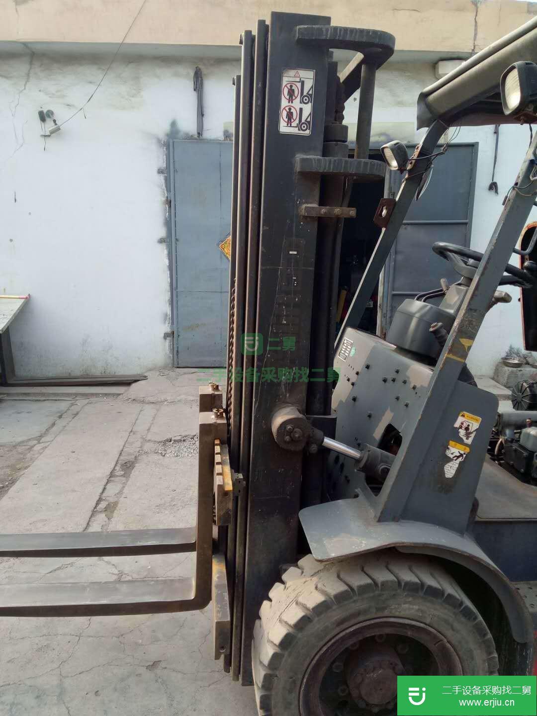 轉讓三噸臺勵福二手叉車三節門架升高四米五