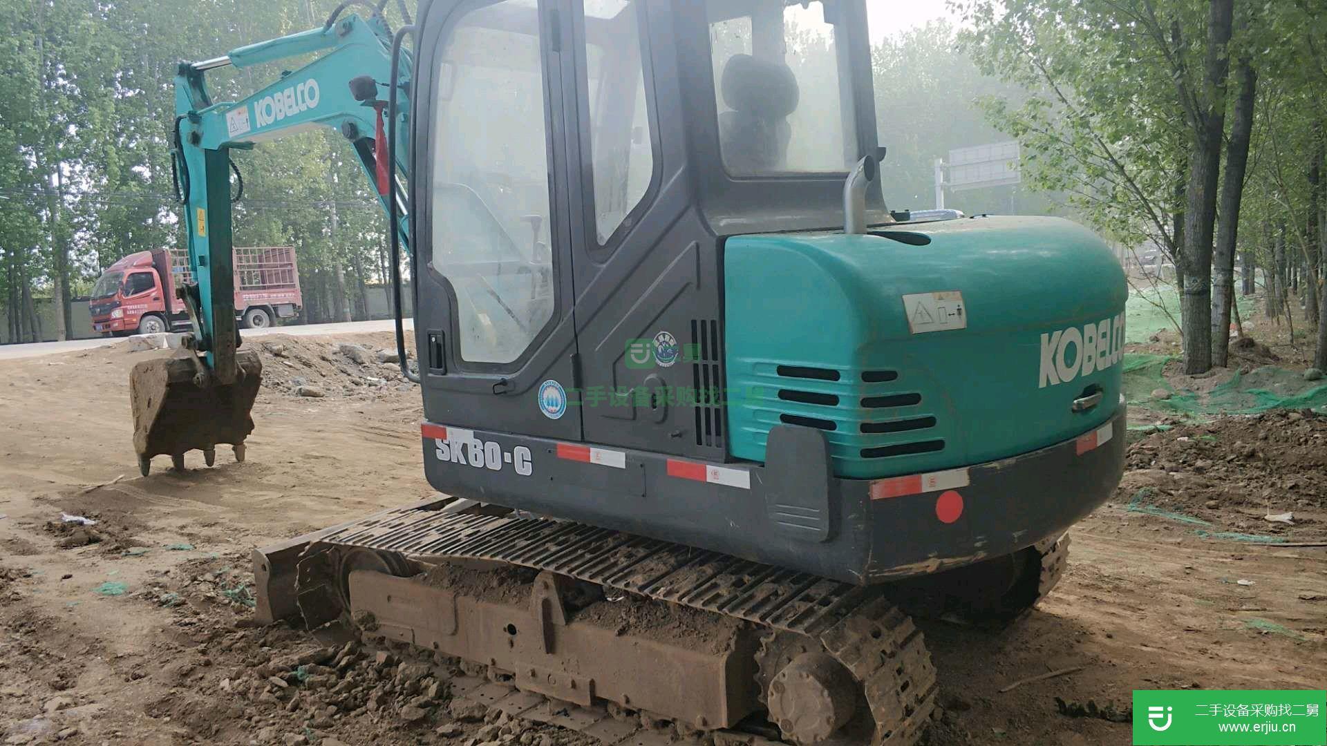 出售個(gè)人神鋼60挖掘機(jī)一臺(tái)