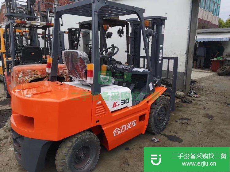 二手3噸合力叉車，經(jīng)典款自動擋合力叉車低價轉(zhuǎn)讓