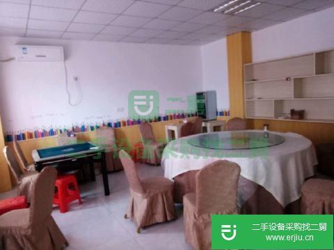 整套二手廚具，餐具、座椅凳等設(shè)備轉(zhuǎn)讓，95成新