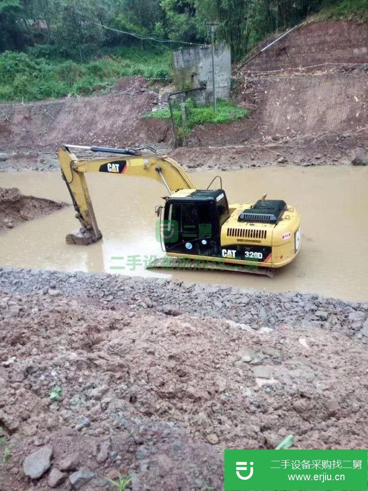 出售二手的卡特315挖掘機車況良好