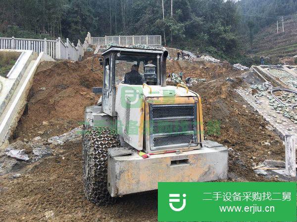 低價轉(zhuǎn)讓15年柳工牌50裝載機