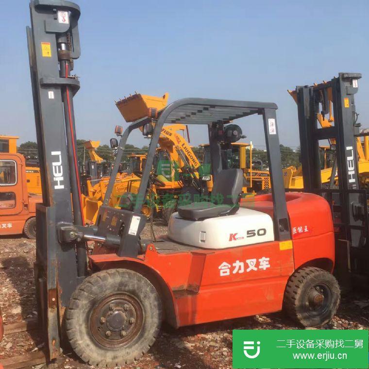 轉(zhuǎn)讓:二手2噸叉車低價(jià)出售