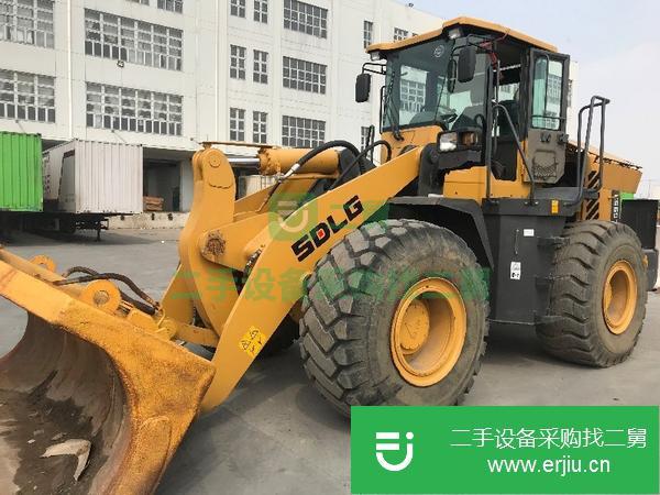 優(yōu)惠轉(zhuǎn)讓九成新臨工50側(cè)翻裝載機