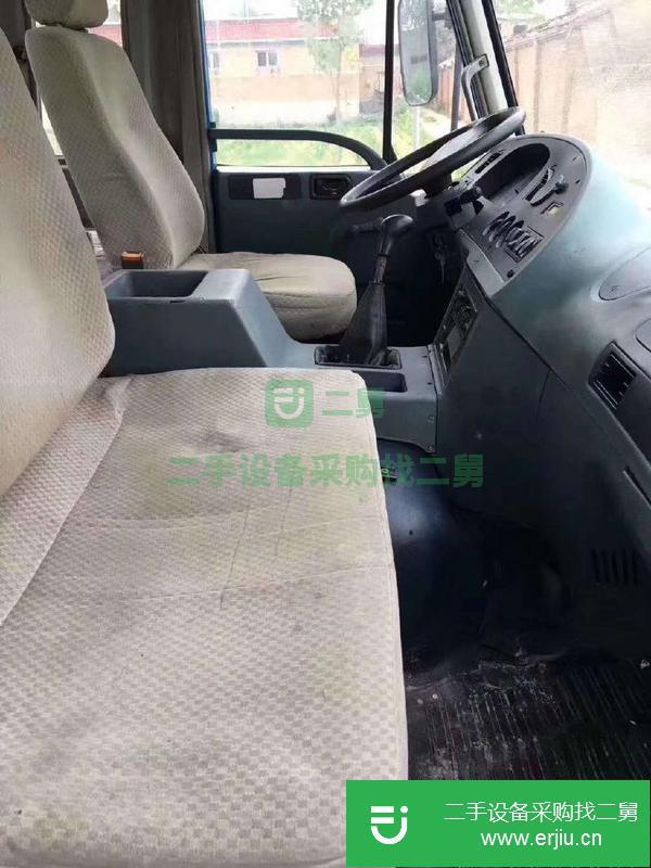 轉讓\單位閑置東風10噸原裝油罐車,3萬公里,6缸康明斯發動機