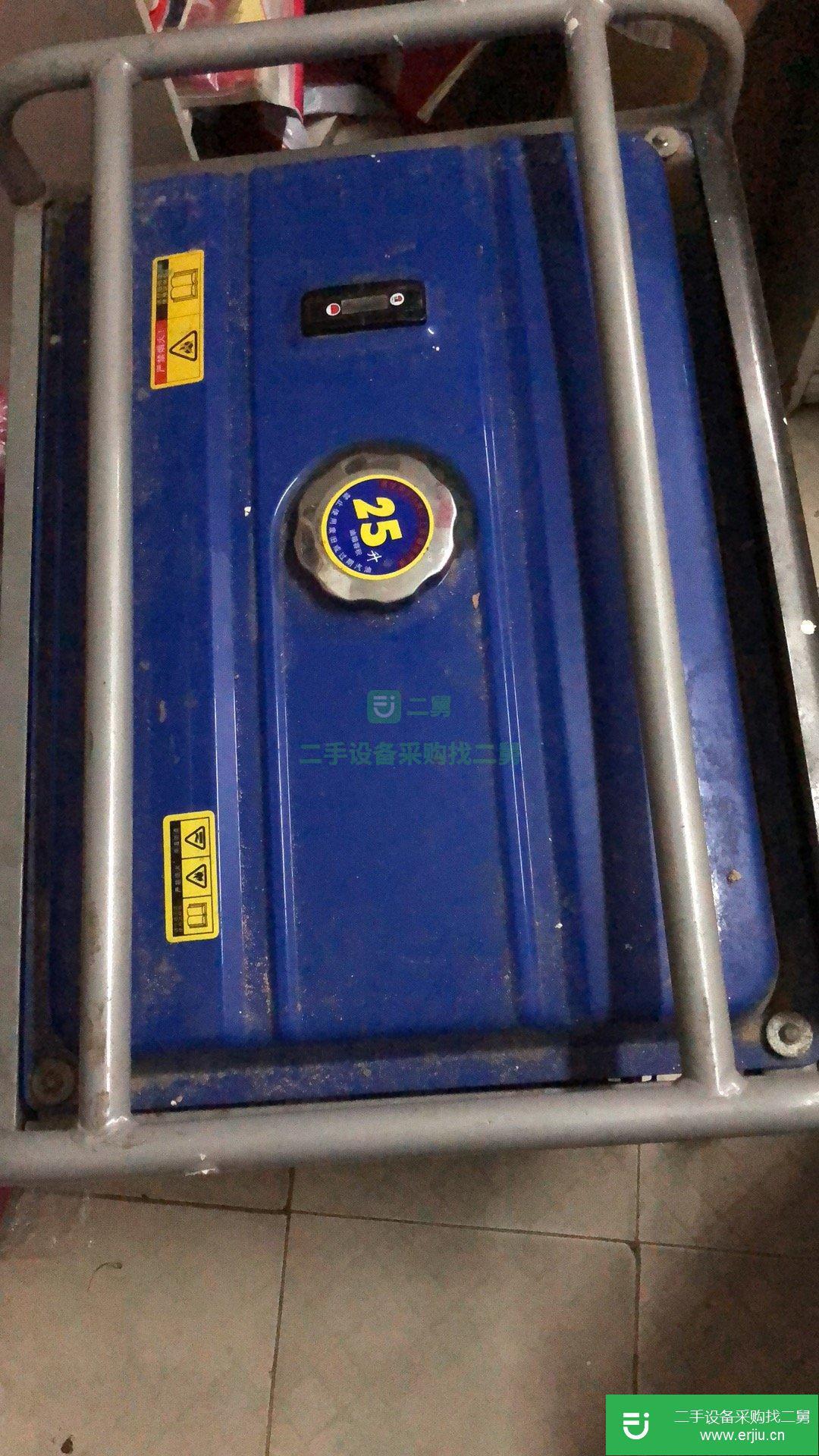 出售轉(zhuǎn)讓九成新汽油發(fā)電機(jī)