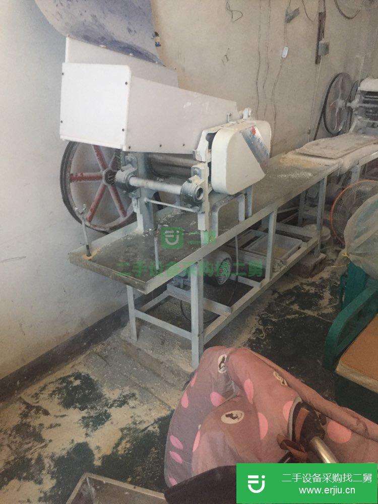 28型號(hào)丹陽(yáng)壓面機(jī)