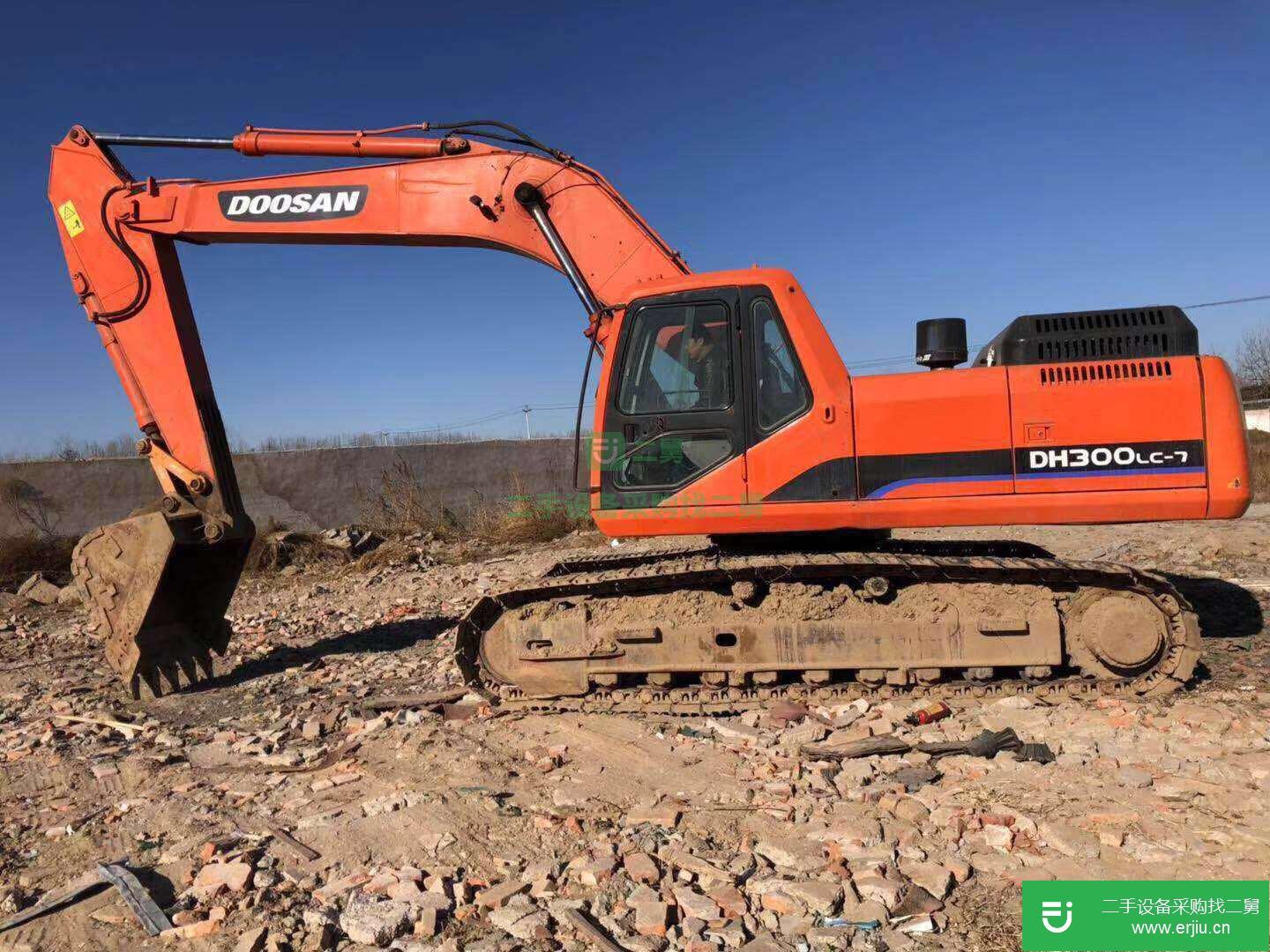 瓊海地區低價轉讓斗山 DH300LC-7 挖掘機 (斗山300二手挖掘機)