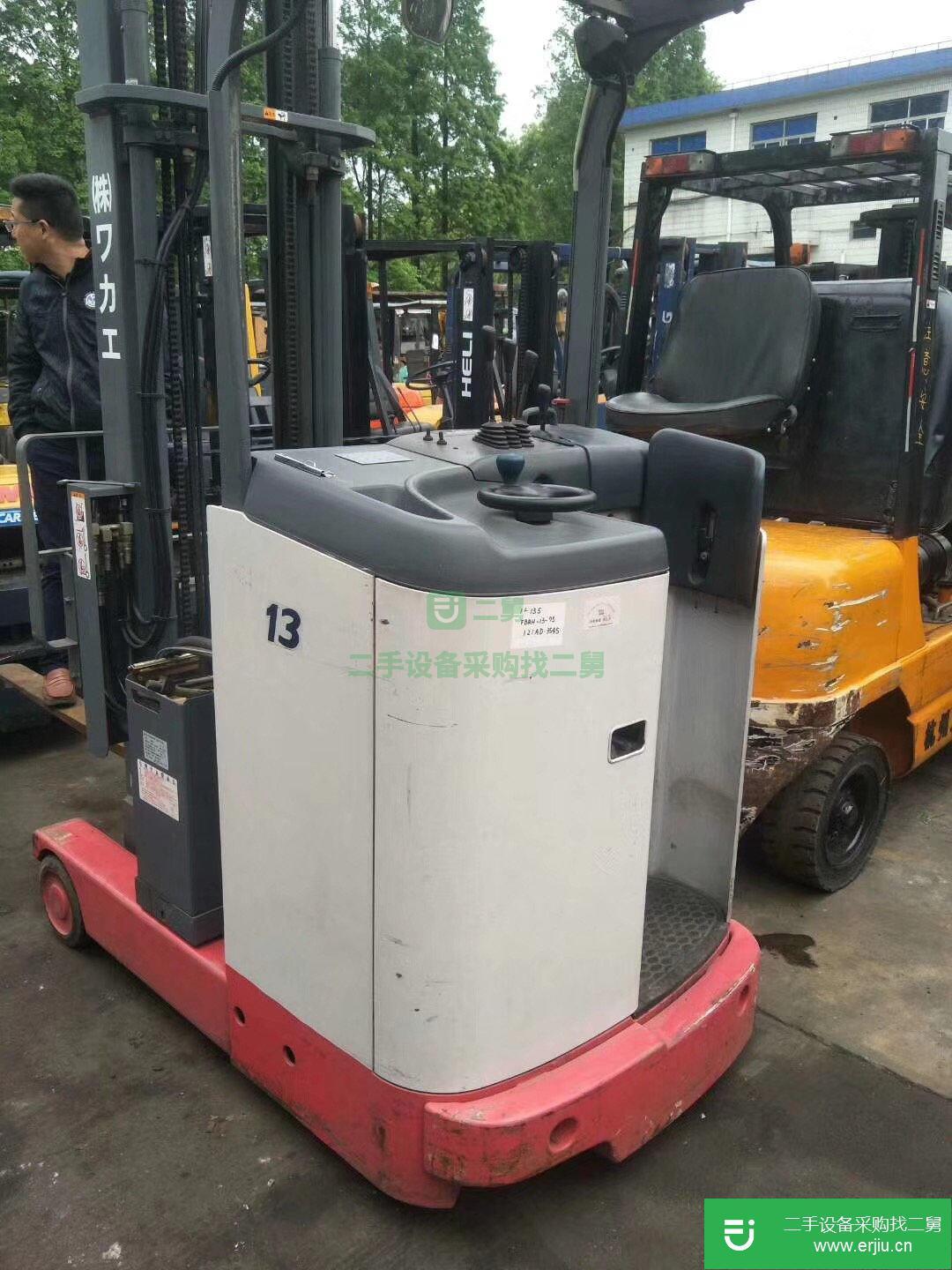 進口豐田倉儲前移式電動叉車，豐田1噸1.5噸堆高電瓶叉 (倉儲堆高叉車體積小)