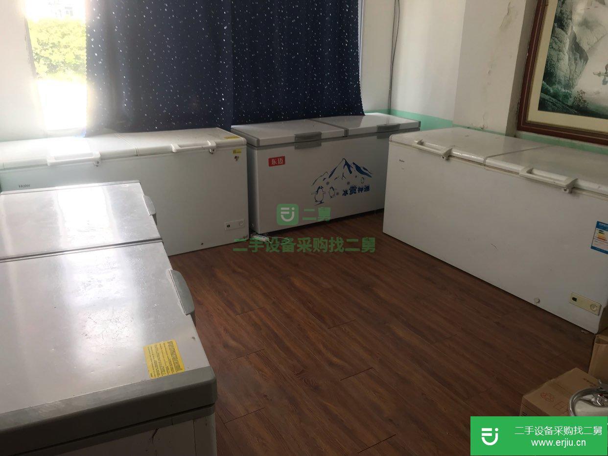 出售二手的烘培廚房設(shè)備，冰柜冰箱烤箱等