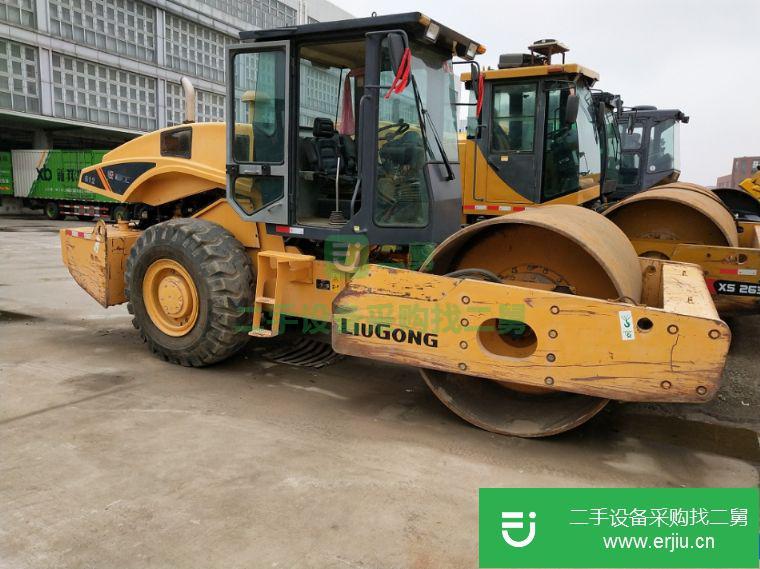 轉(zhuǎn)讓二手柳工22噸壓路機(jī)現(xiàn)場(chǎng)試車(chē)