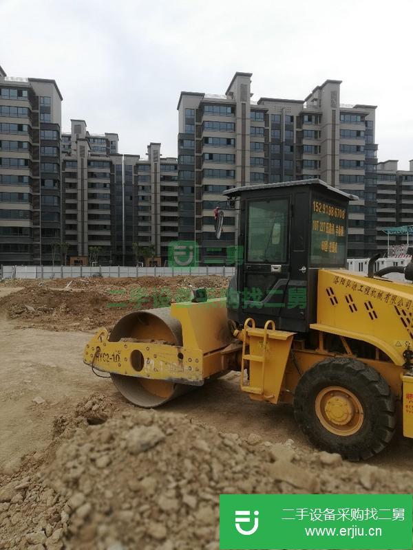 轉讓二手的8T震動型壓路機