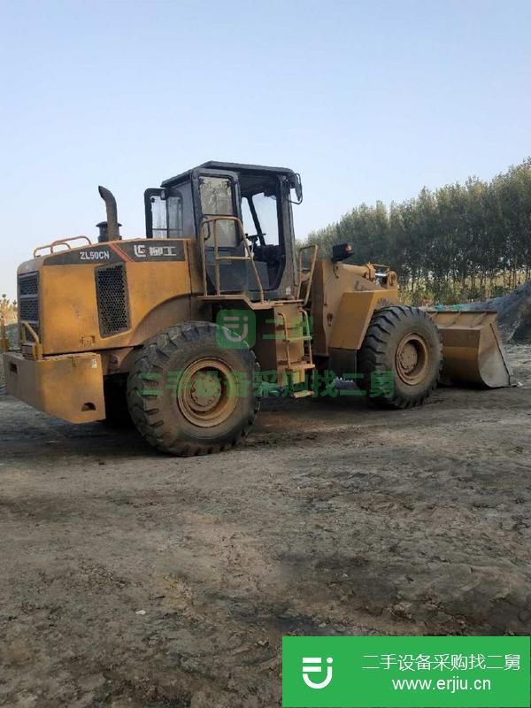 低價轉讓二手的兩臺50鏟車
