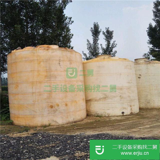 現有塑料儲存罐低價處理,罐體直徑3500罐體、二手立式、臥式不銹鋼儲罐