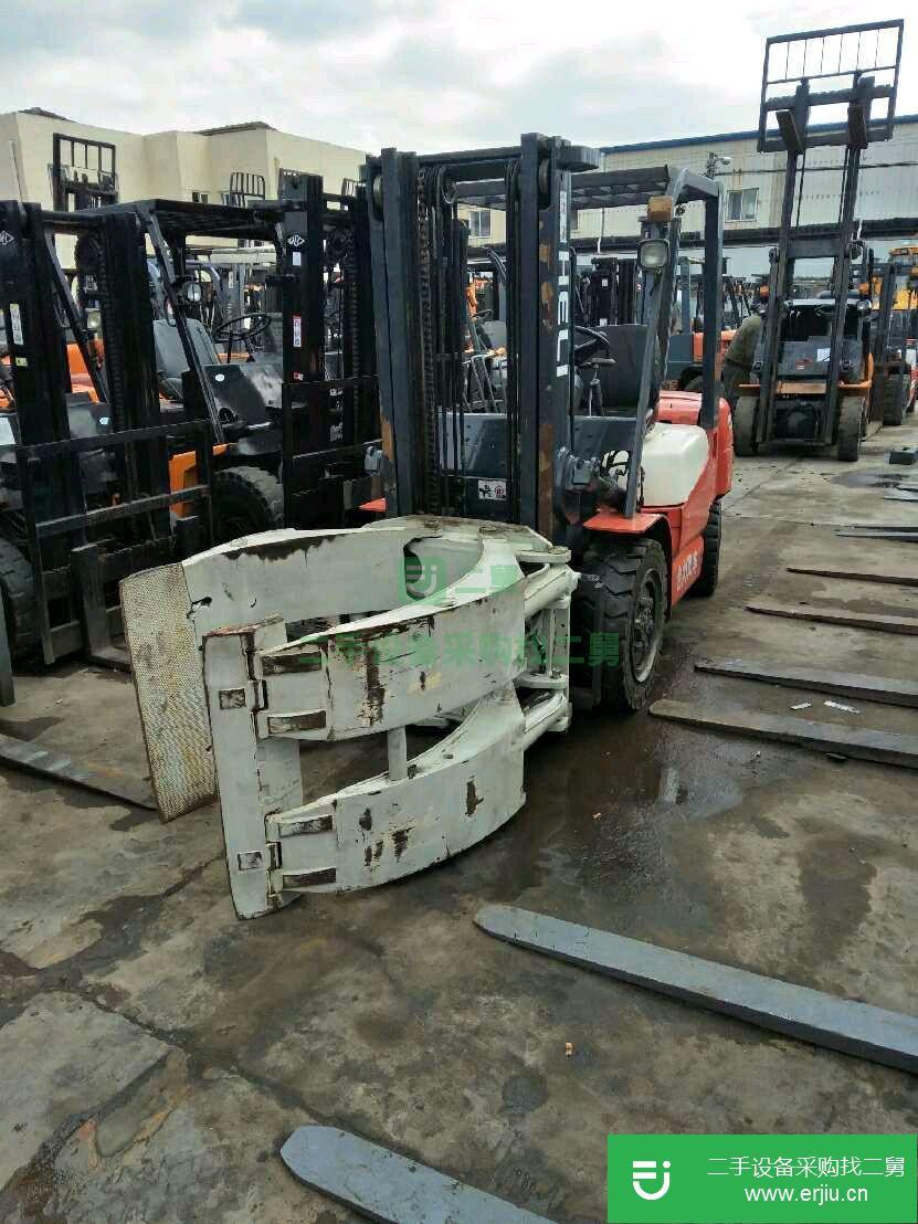 二手夾抱叉車3噸圓抱夾叉車，軟抱夾叉車