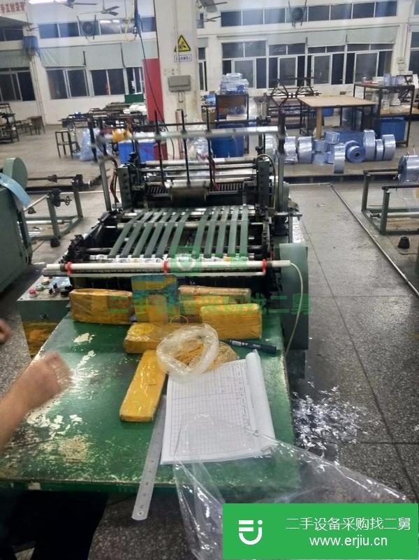 出售使用中pvC吹膜機和制袋機,橫切機轉讓,