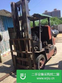 出售豐田叉車兩臺一臺2T一臺2.5T,直接可以使用