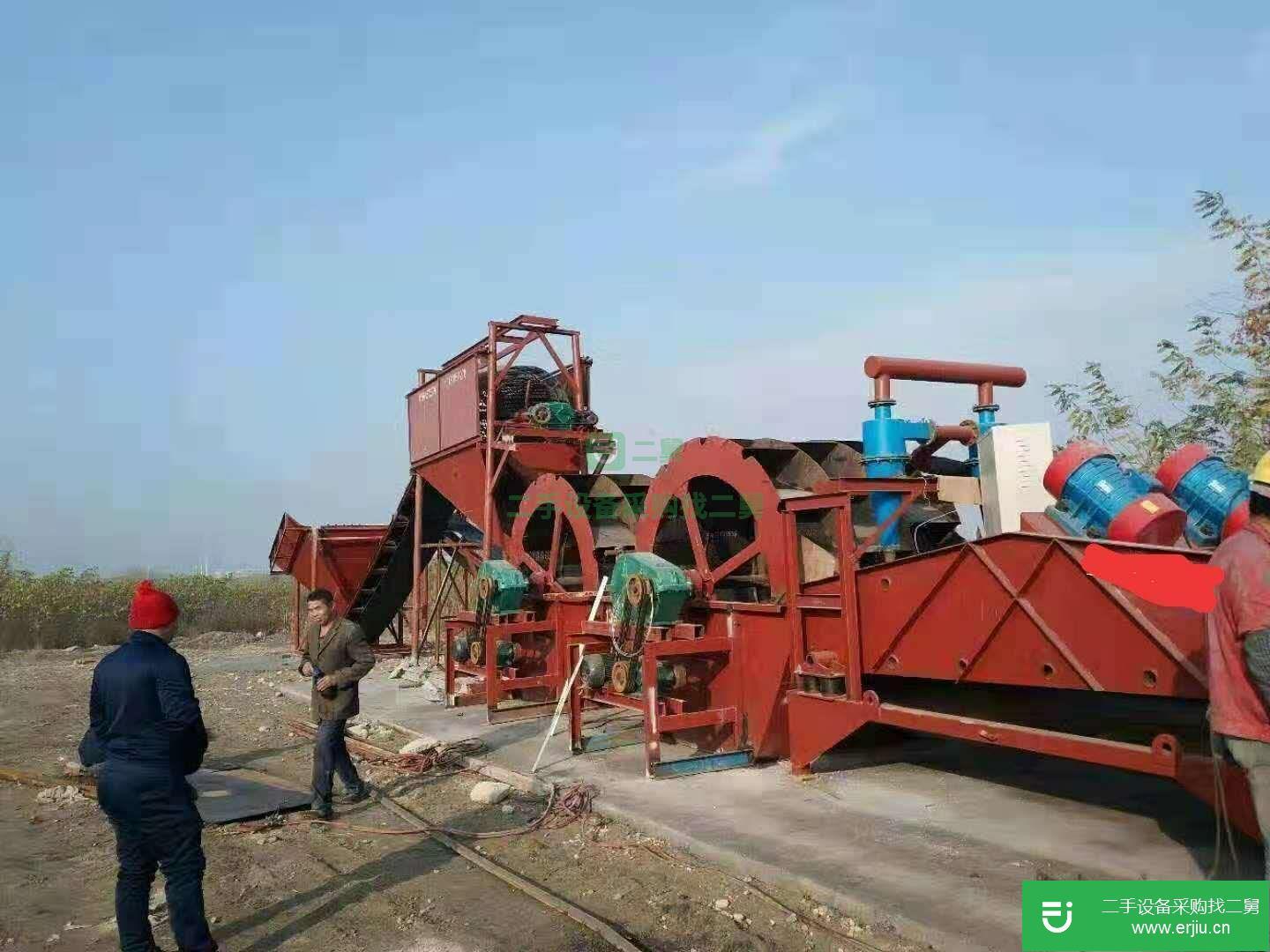 出售瓊海市二手的洗沙機，篩沙機，破碎機脫水篩！