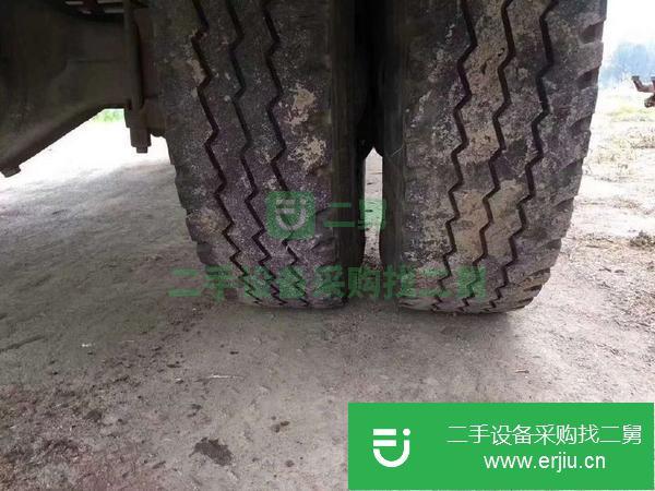 出售單位閑置東風(fēng)10噸原裝油罐車,3萬公里,