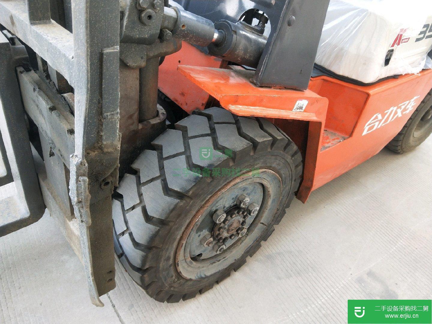 叉車合力3.5噸，升高四米