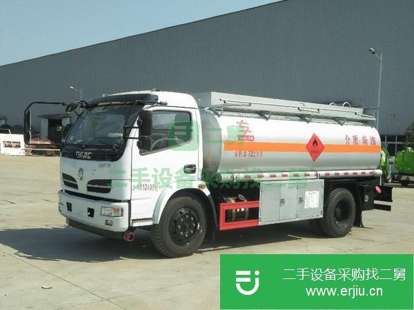 10噸油罐車出售 包上本地牌照