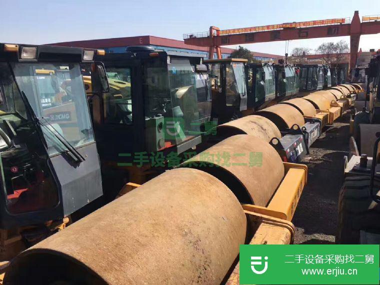 黃石本地轉讓二手22噸徐工壓路機，二手26噸振動壓路機