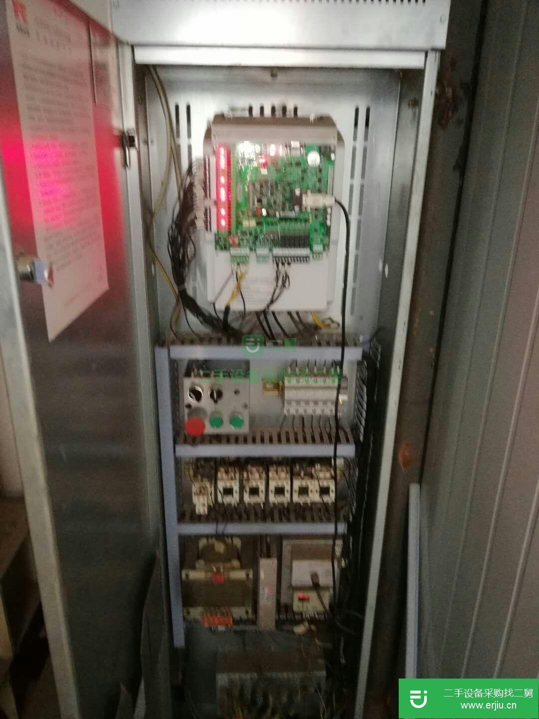 急出售九成新電梯（客梯）