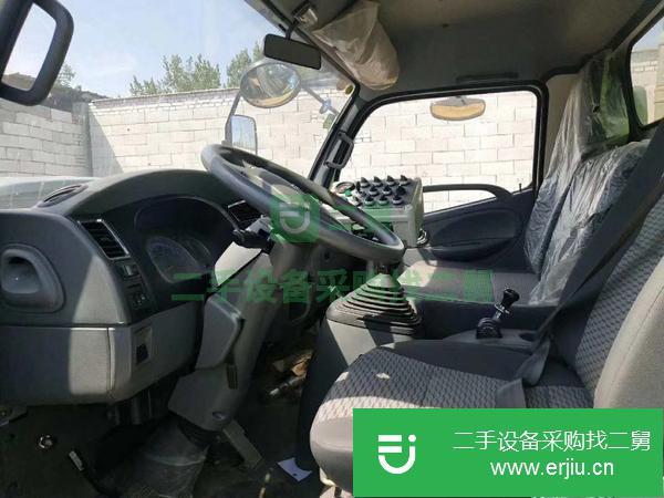 轉讓二手掃路車,6-8立方帶戶