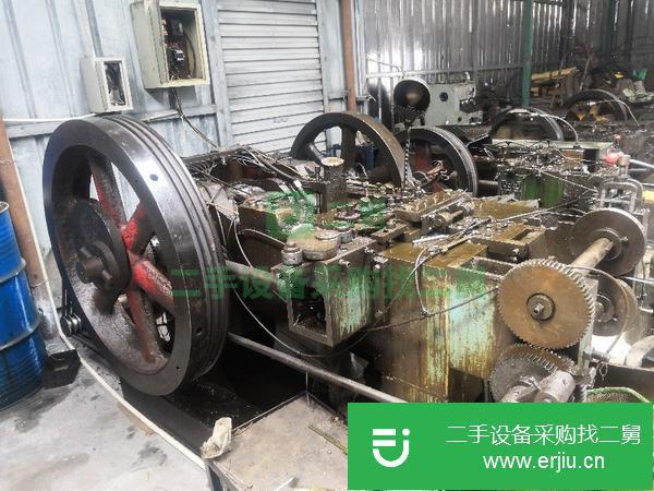 轉(zhuǎn)讓螺母冷鐓機(jī)三把鉗M6-8