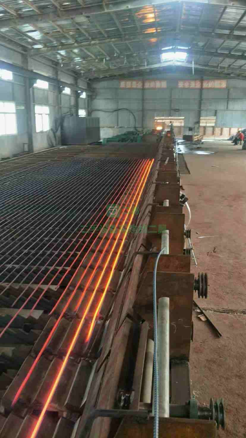 八連軋鋼機