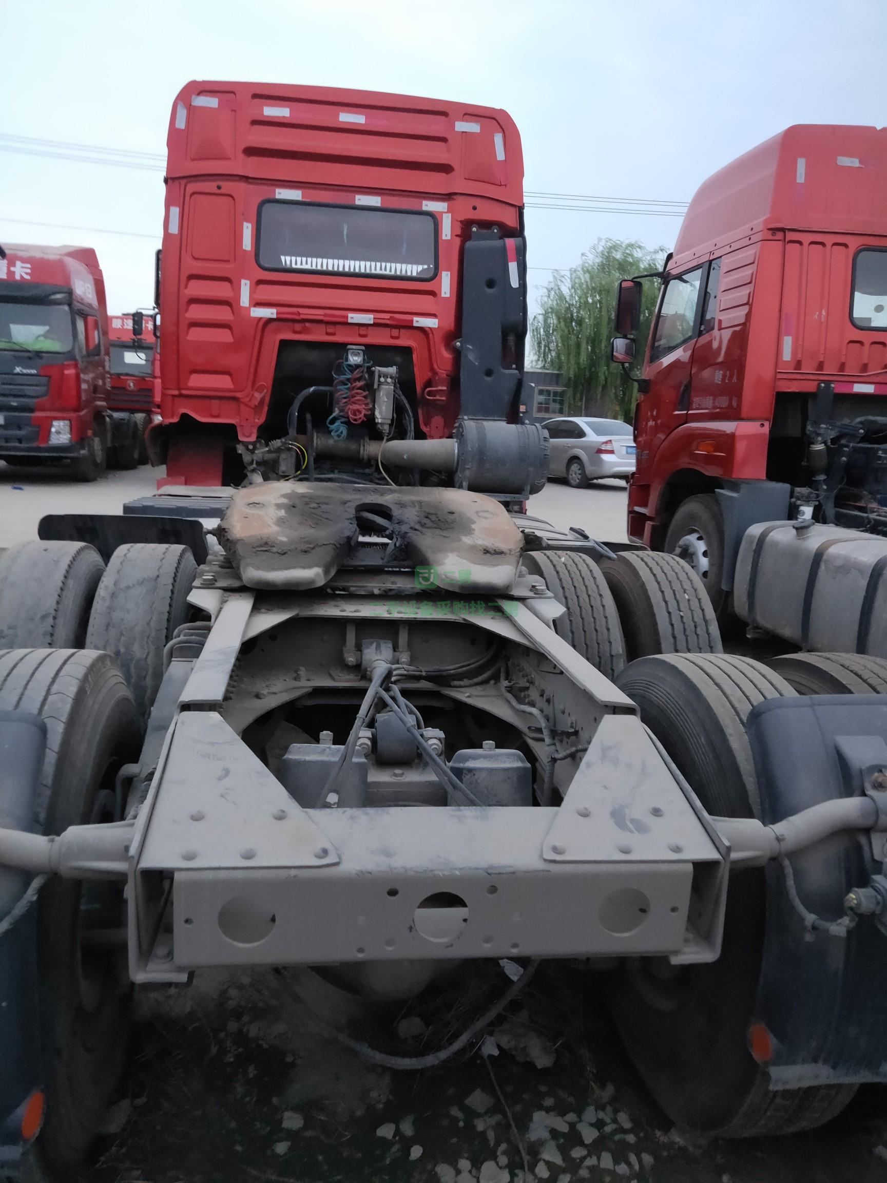 9成新二手牽引車二手貨車陜汽德龍新mm3000/430馬